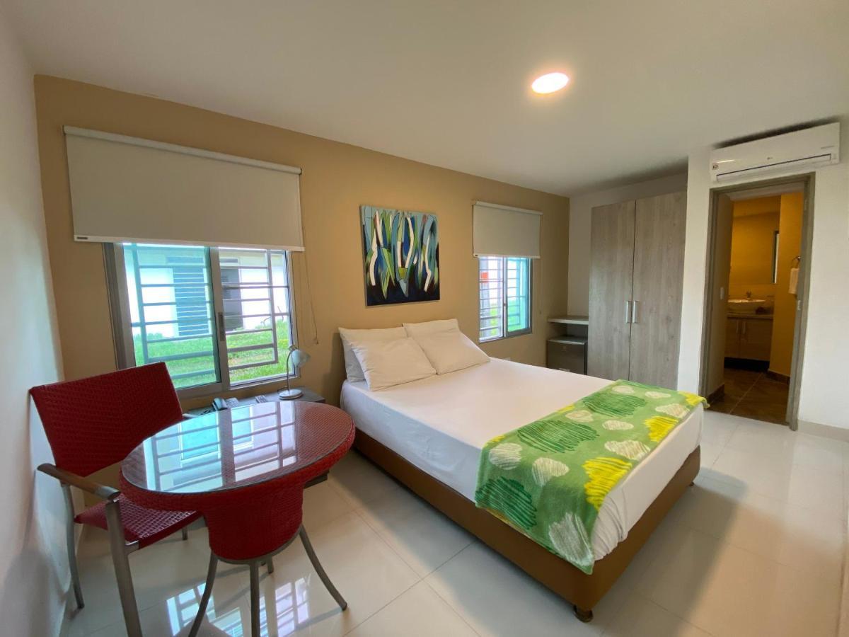 Hotel La Esperanza Ciudad Jardin Кали Экстерьер фото